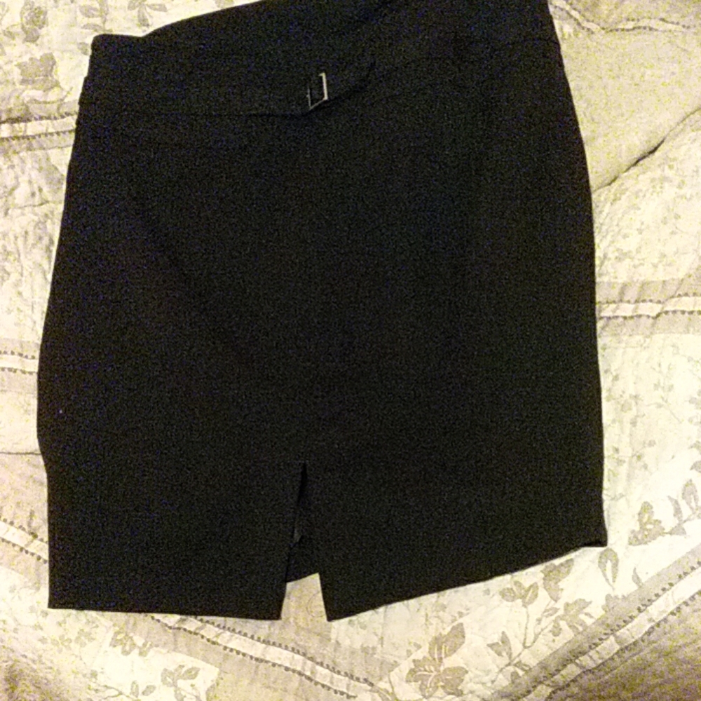 Skirt - Picture 3 of 4